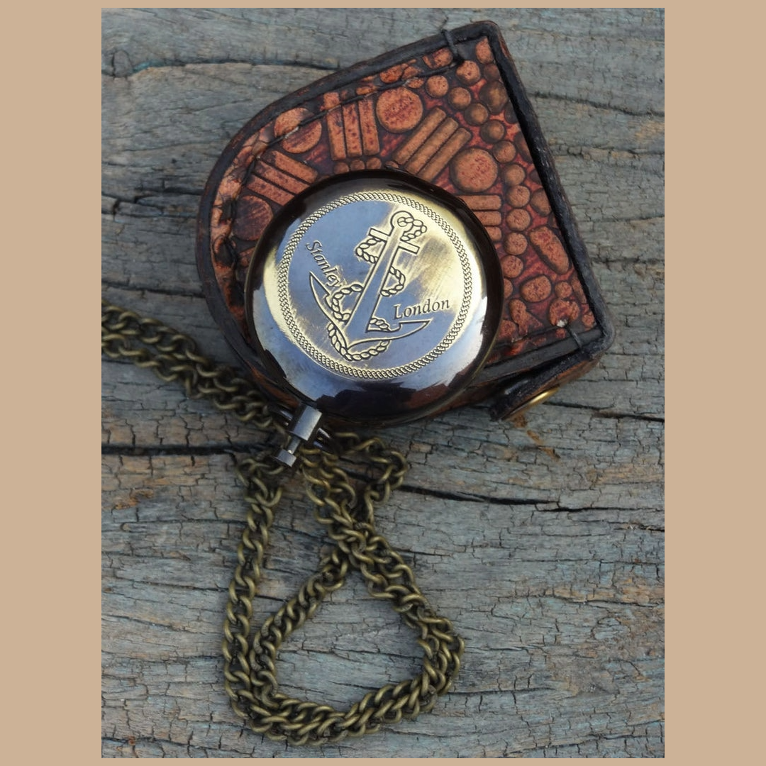 Compass Locket Sundial – Antique Brass Pendant with leather bag