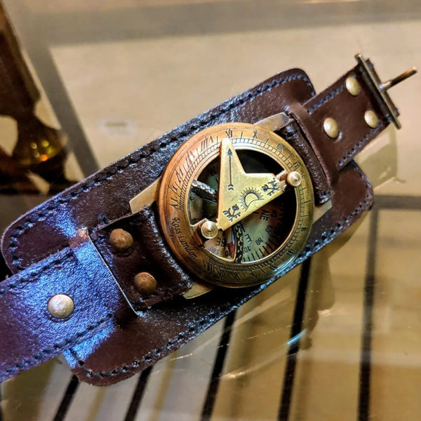 Vintage Compass Wrist Watch – Leather Strap Adventure Timepiece